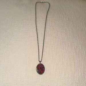 Elegant Floral Red and Black Pendant Necklace